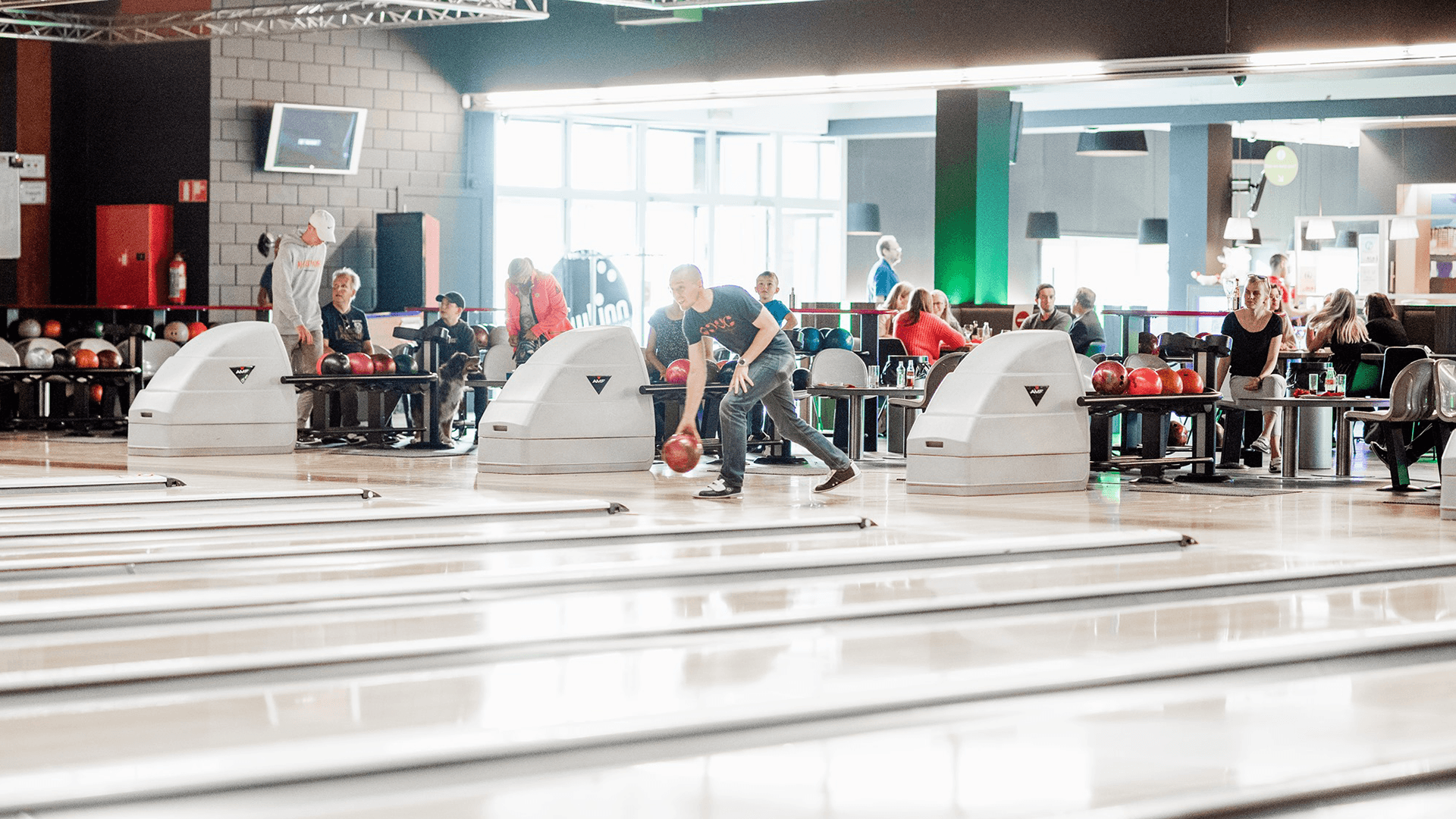 Bowl-Inn-referentie-KNEET